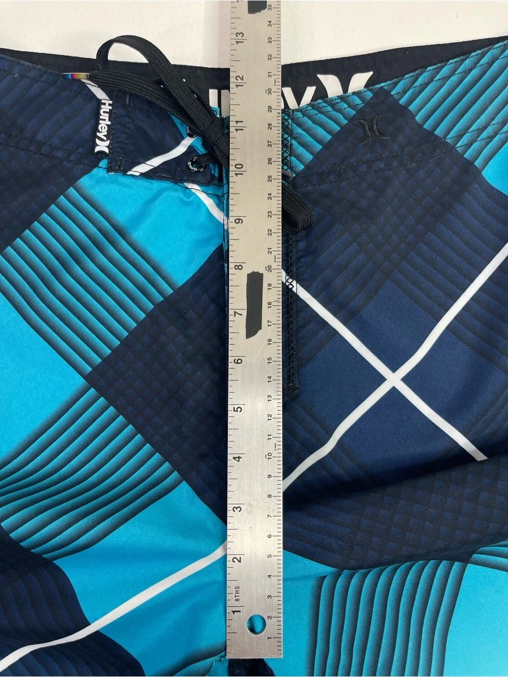 Hurley Men's Boardshorts Size 31 Plaid Gradient Dip Dye Swim Trunks Teal Blue